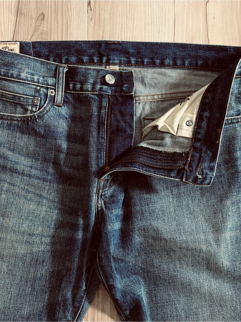 J Crew 34/32 Slim Fit 484 Denim in Dark Broken In Wash